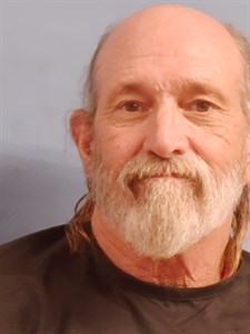 Loosey, Harvey Leon